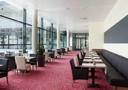 Express By Ihg Hotel 3*