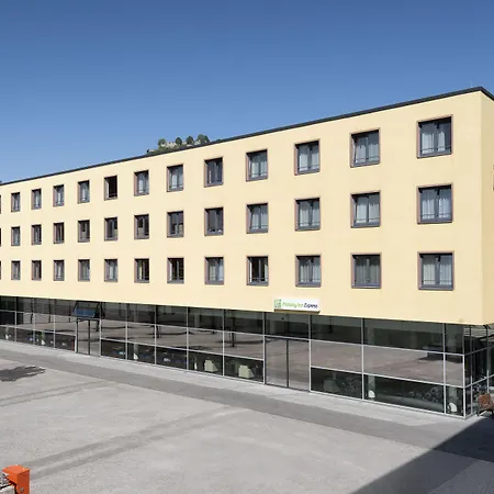 Hotel Express By Ihg 3*