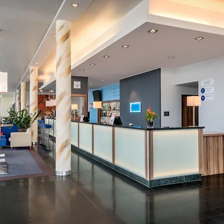 ホリデイ エクスプレス シンゲン ホテル ジンゲン