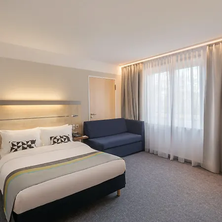 Hotel Express By Ihg