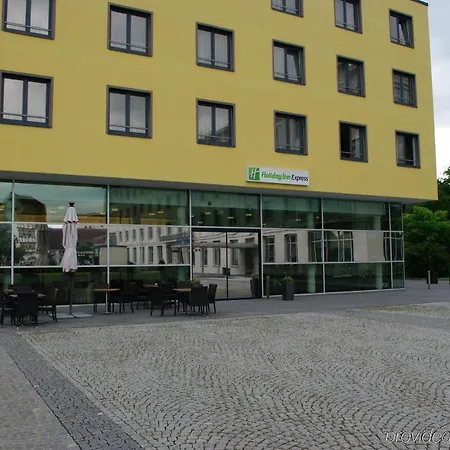 ホリデイ エクスプレス シンゲン