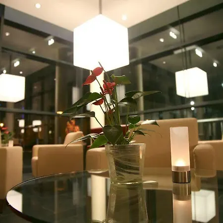 Express By Ihg Ξενοδοχείο Σίνγκεν